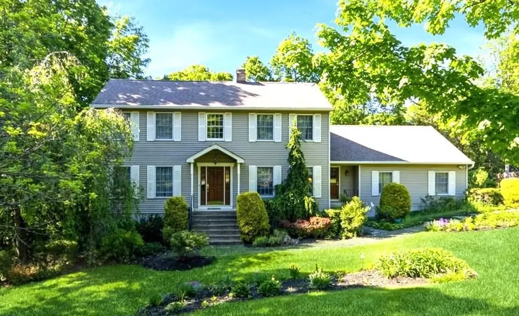 12 Berghoff Drive Fishkill NY 12524