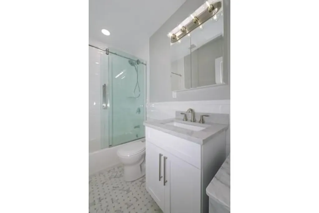 605 Tulip Avenue Stewart Manor NY 11530