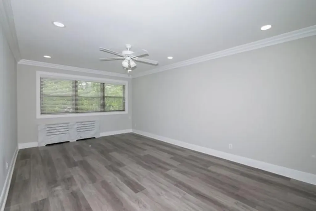 605 Tulip Avenue Stewart Manor NY 11530