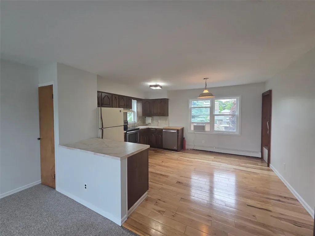 332 51st Street Lindenhurst NY 11757