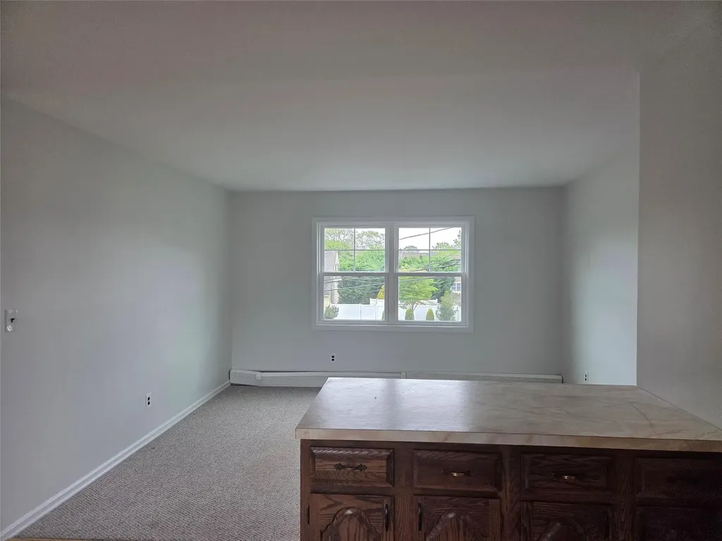 332 51st Street Lindenhurst NY 11757