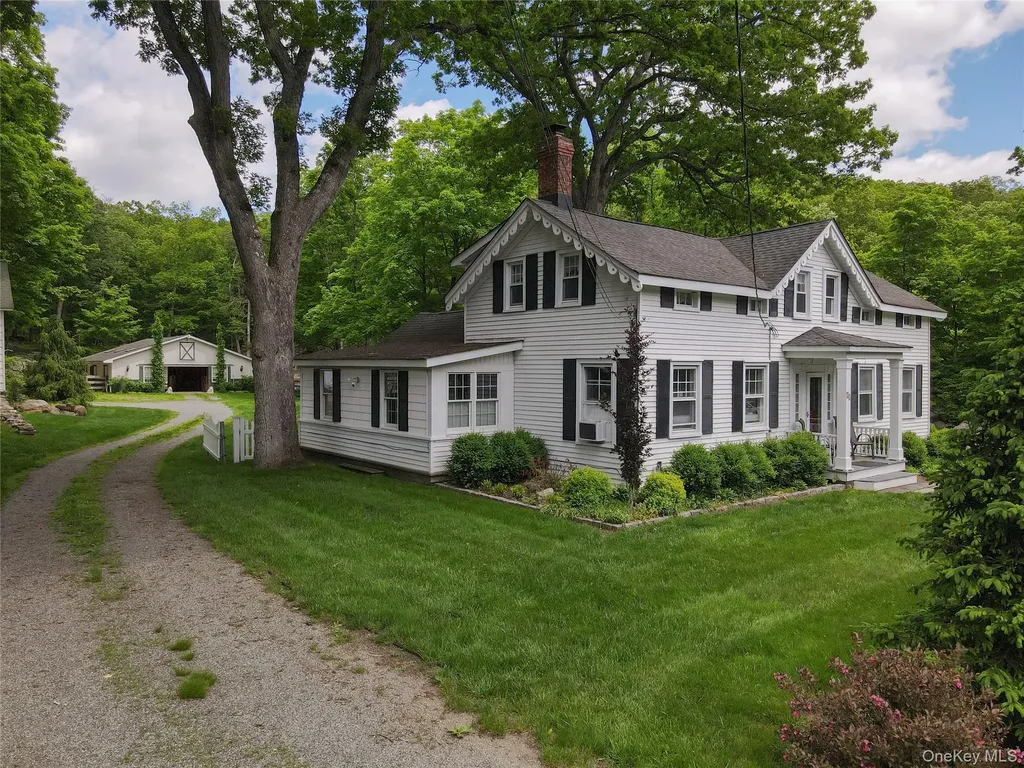 52 Eagle Valley Road Sloatsburg NY 10974