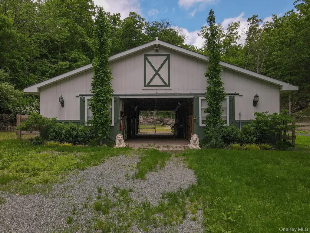 52 Eagle Valley Road Sloatsburg NY 10974