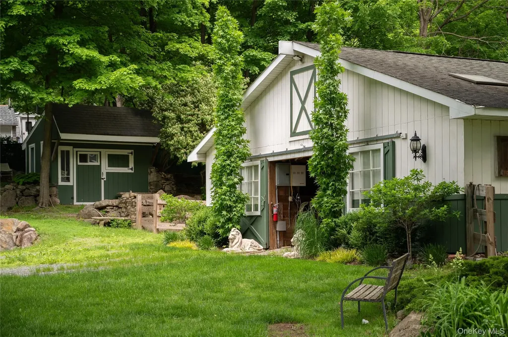 52 Eagle Valley Road Sloatsburg NY 10974