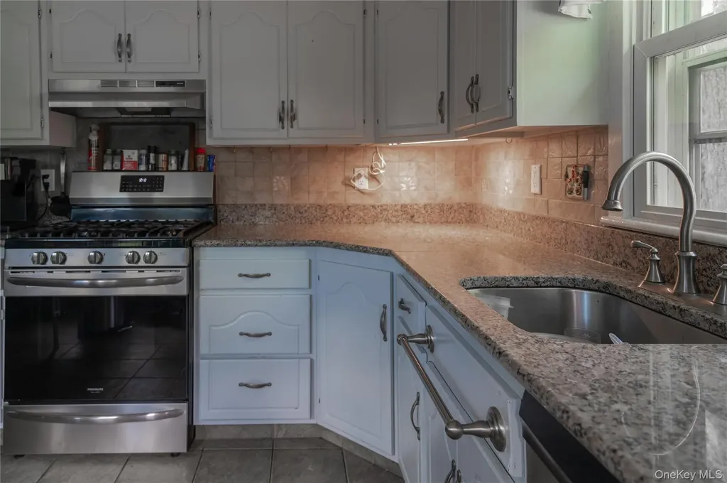 52 Eagle Valley Road Sloatsburg NY 10974