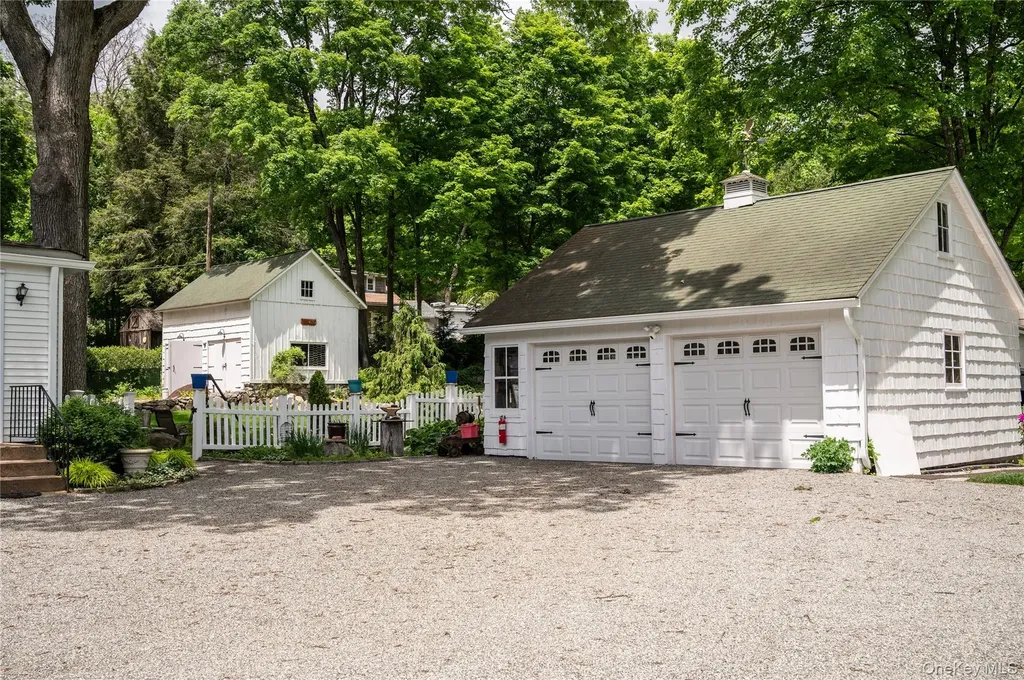 52 Eagle Valley Road Sloatsburg NY 10974