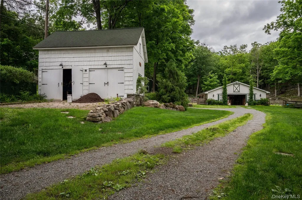 52 Eagle Valley Road Sloatsburg NY 10974