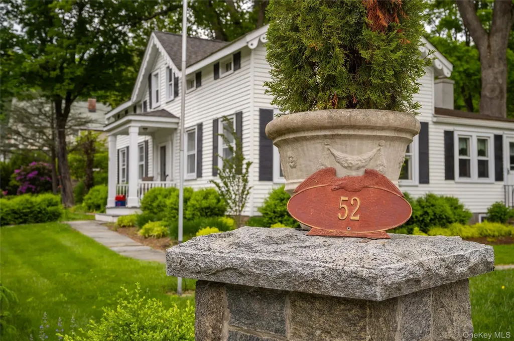 52 Eagle Valley Road Sloatsburg NY 10974