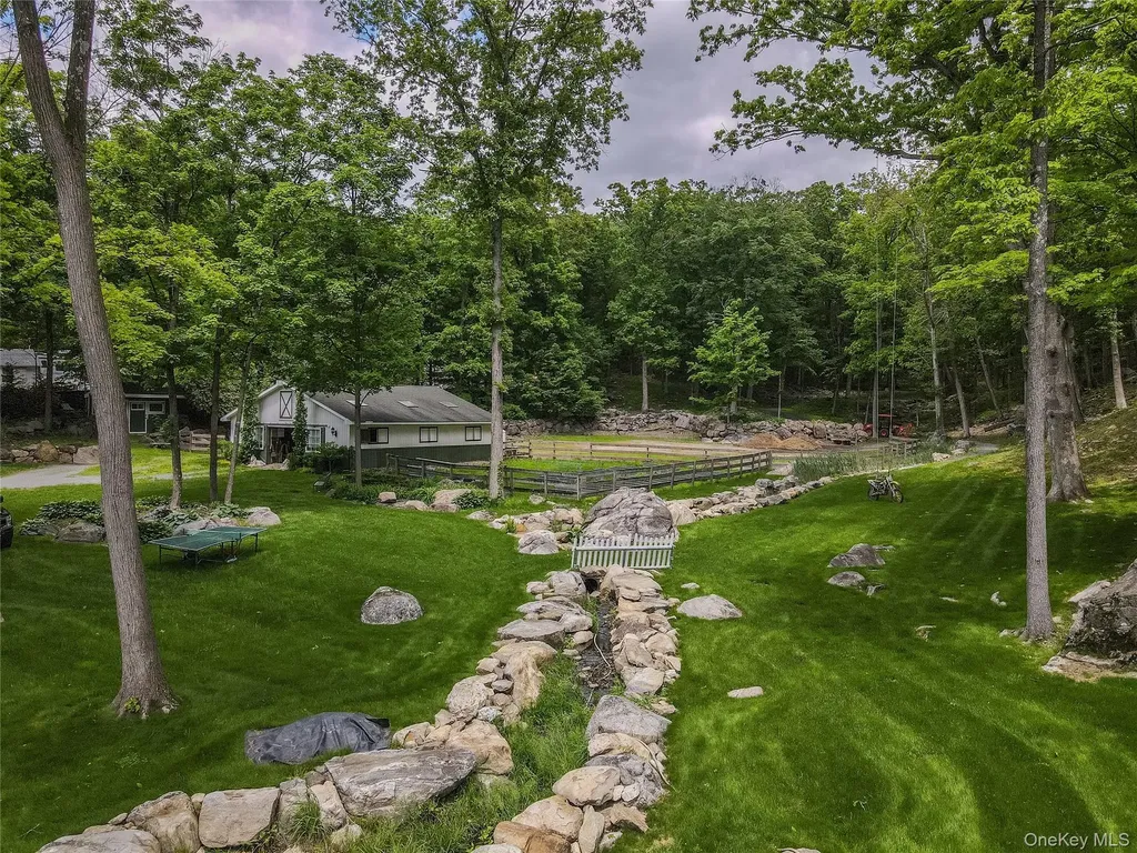52 Eagle Valley Road Sloatsburg NY 10974