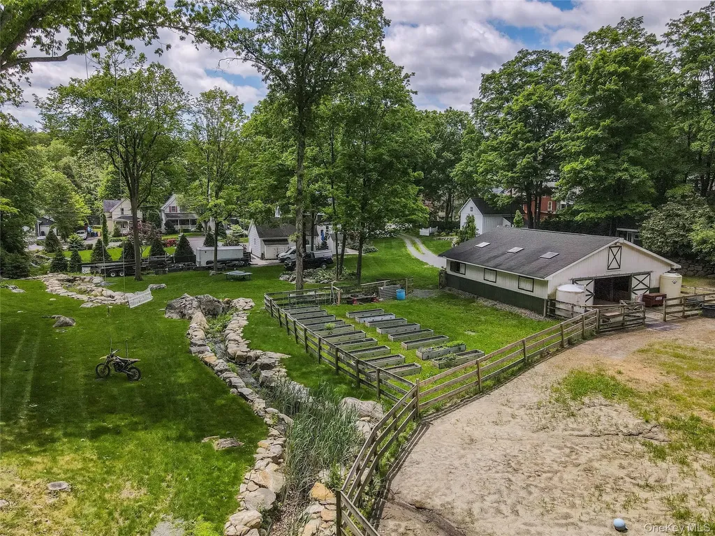 52 Eagle Valley Road Sloatsburg NY 10974