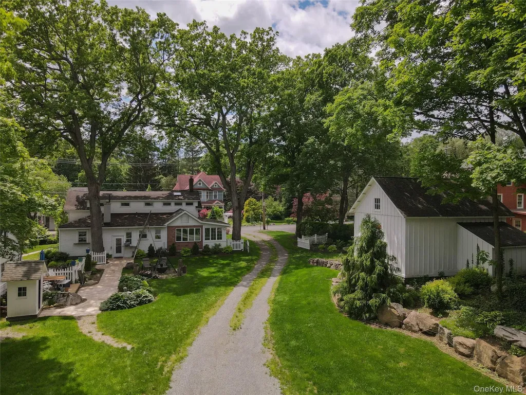 52 Eagle Valley Road Sloatsburg NY 10974