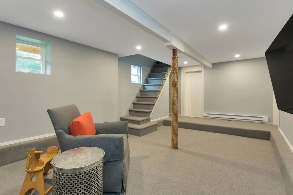 18 20th Avenue Sea Cliff NY 11579