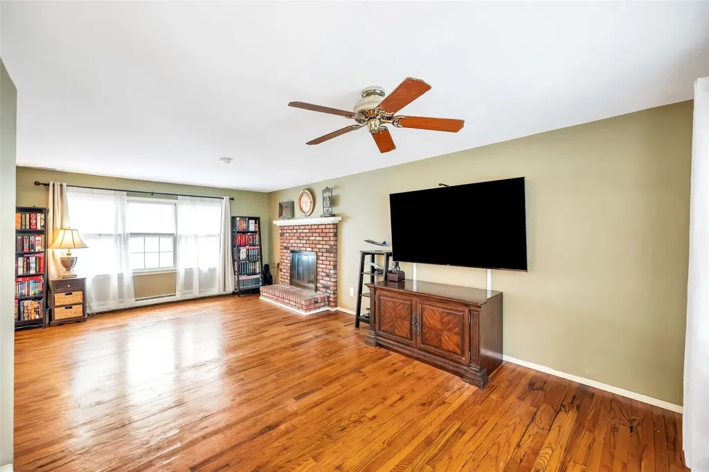 301 Maple Avenue Patchogue NY 11772
