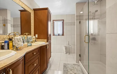 2730 Court Street Bellmore NY 11710