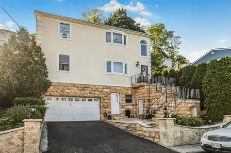 243 Mary Lou Avenue Yonkers NY 10703
