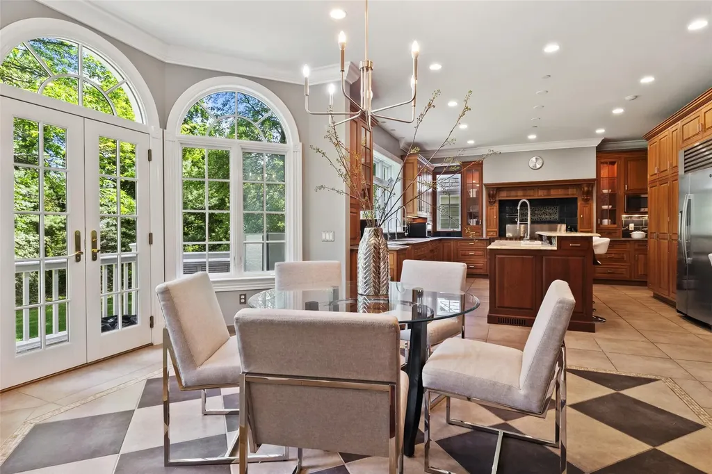 5 Club Way Mount Kisco NY 10549