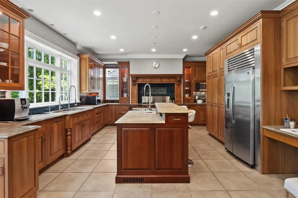 5 Club Way Mount Kisco NY 10549