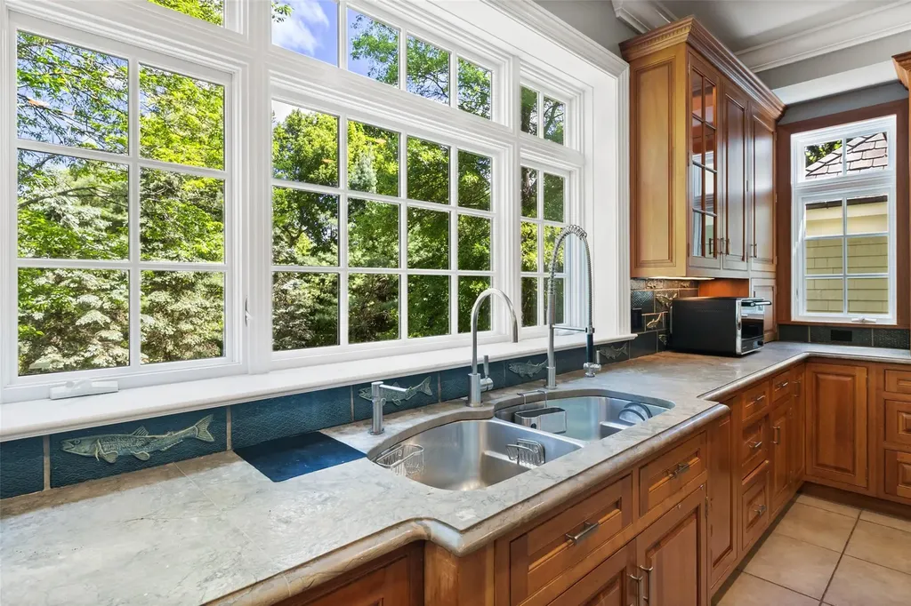 5 Club Way Mount Kisco NY 10549