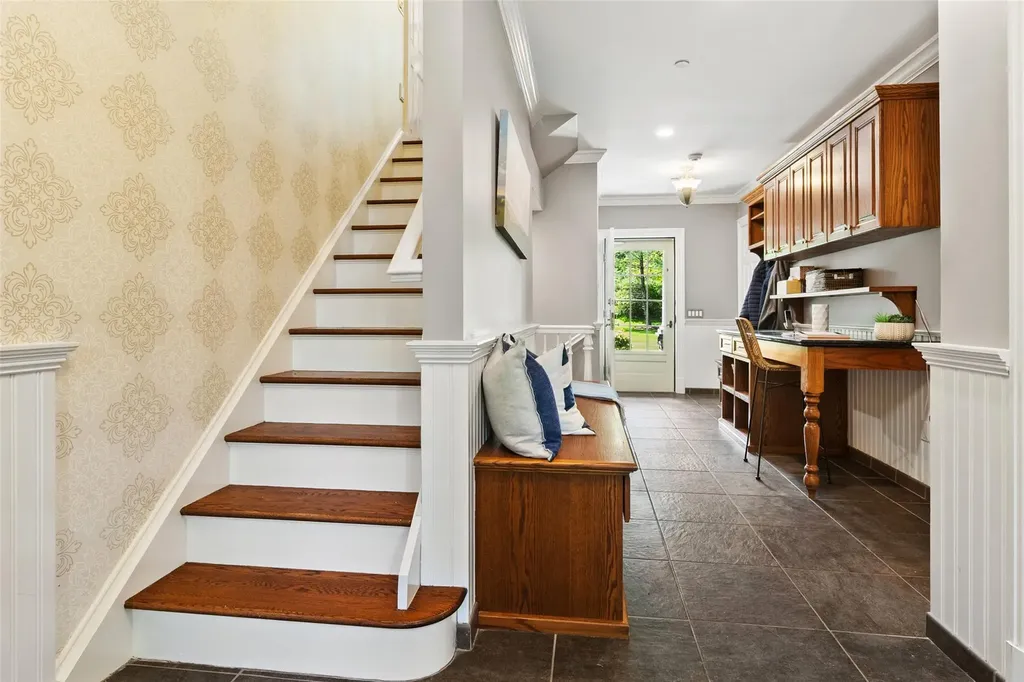 5 Club Way Mount Kisco NY 10549
