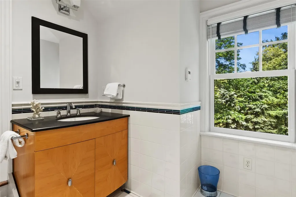 5 Club Way Mount Kisco NY 10549