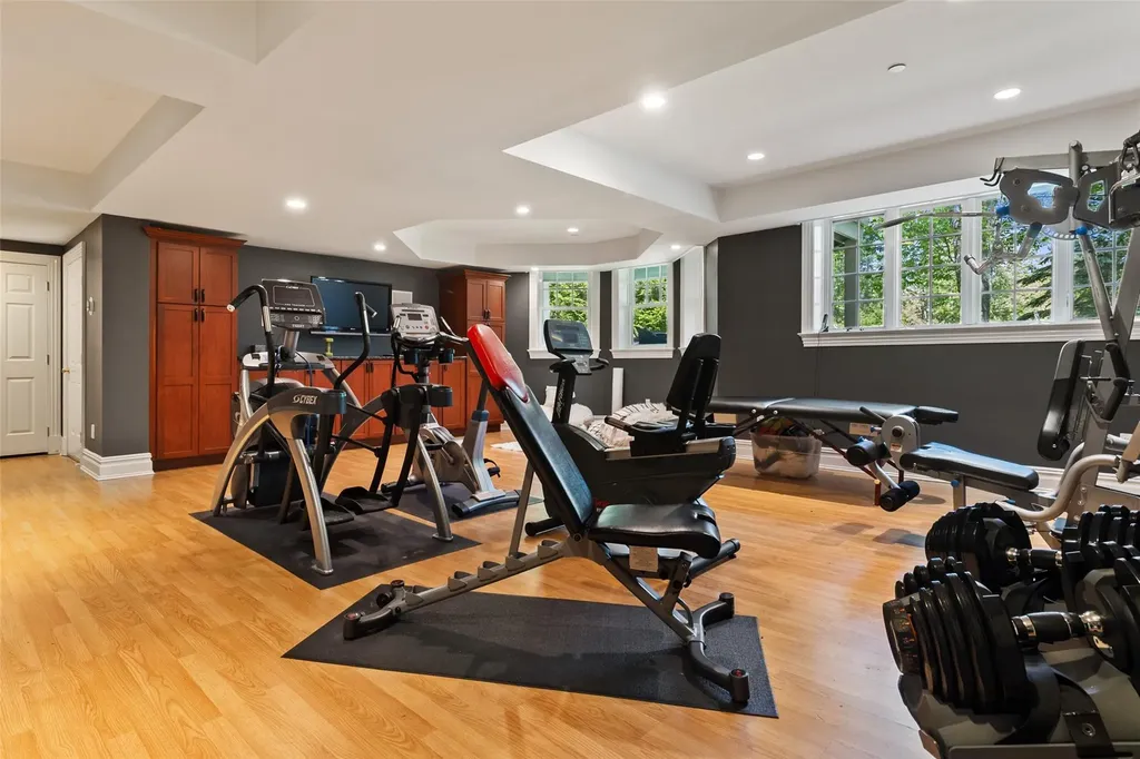 5 Club Way Mount Kisco NY 10549