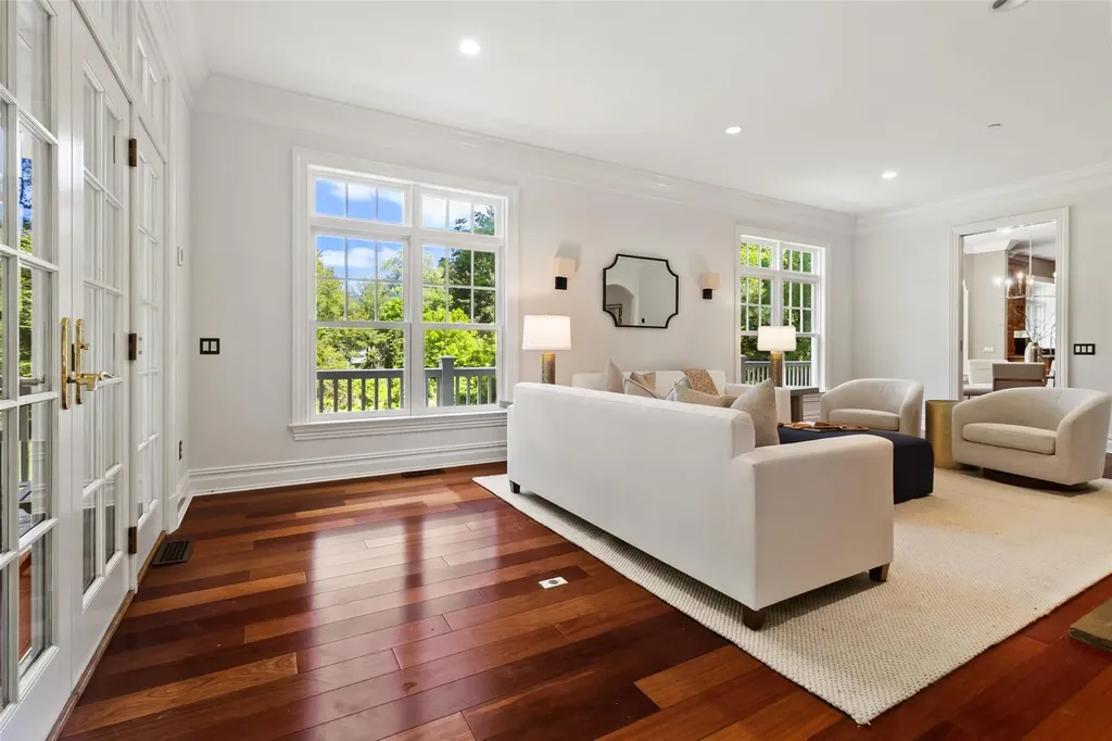 5 Club Way Mount Kisco NY 10549