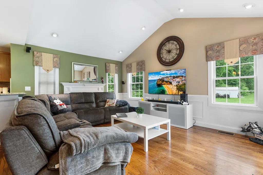 135 Ray Boulevard Poughkeepsie NY 12603