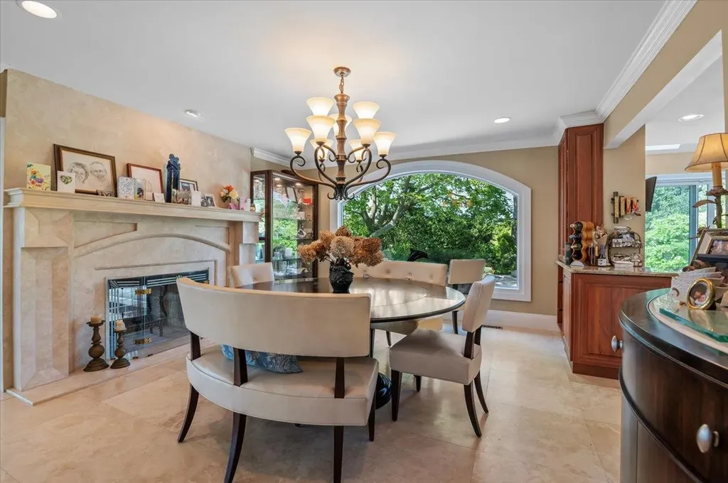 501 Bay 5th Street West Islip NY 11795