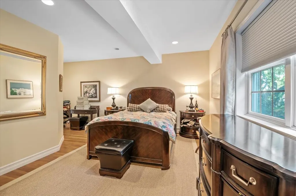 501 Bay 5th Street West Islip NY 11795