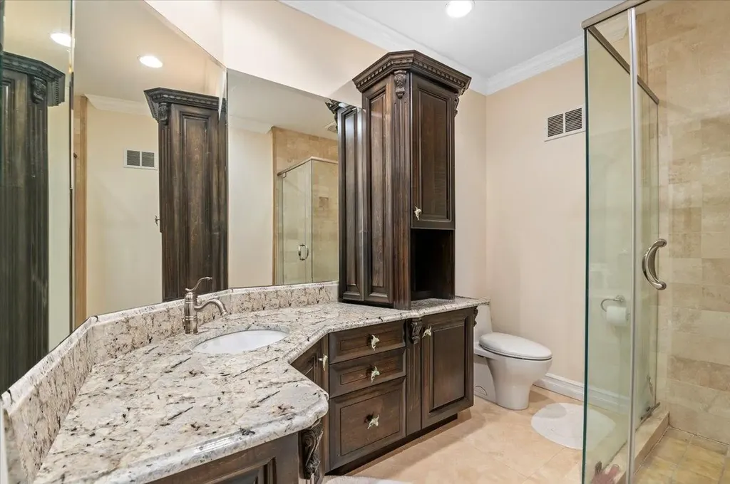 501 Bay 5th Street West Islip NY 11795