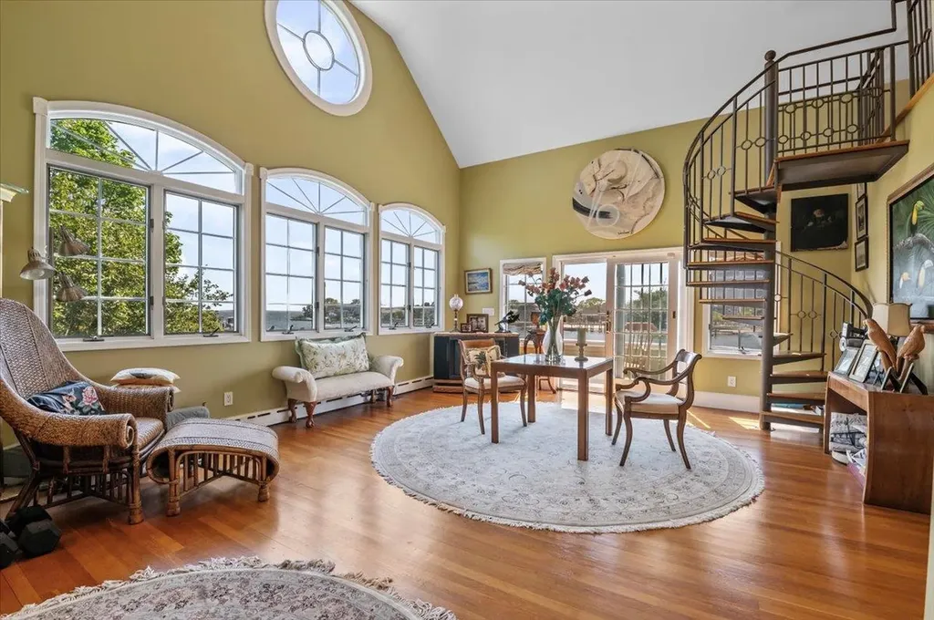 501 Bay 5th Street West Islip NY 11795