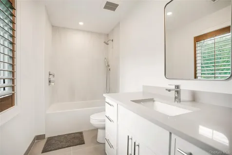 100 S Ferry Road Shelter Island NY 11964