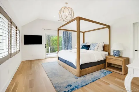 100 S Ferry Road Shelter Island NY 11964