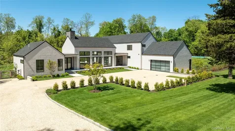 100 S Ferry Road Shelter Island NY 11964