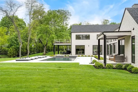 100 S Ferry Road Shelter Island NY 11964