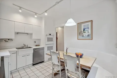 31 Seton Road Larchmont NY 10538