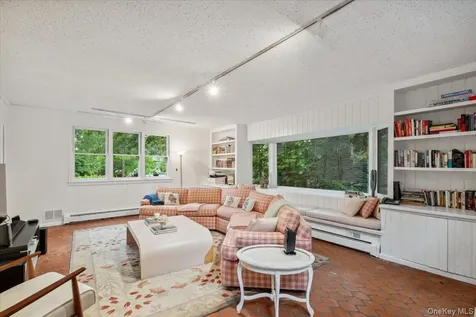 31 Seton Road Larchmont NY 10538