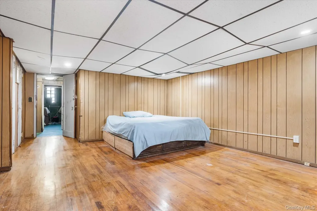 712 E 40th Street Brooklyn NY 11210