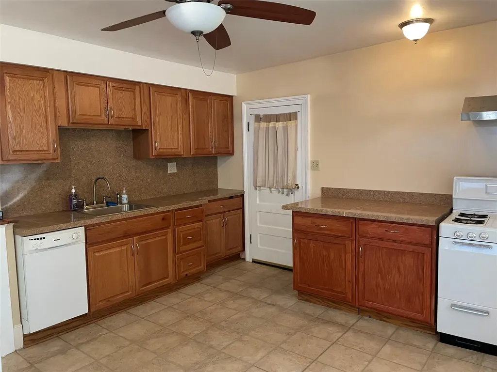 16 N Remsen Avenue Wappingers Falls NY 12590