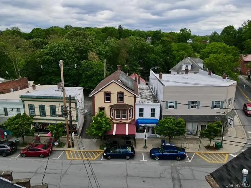 Highland NY 12528
