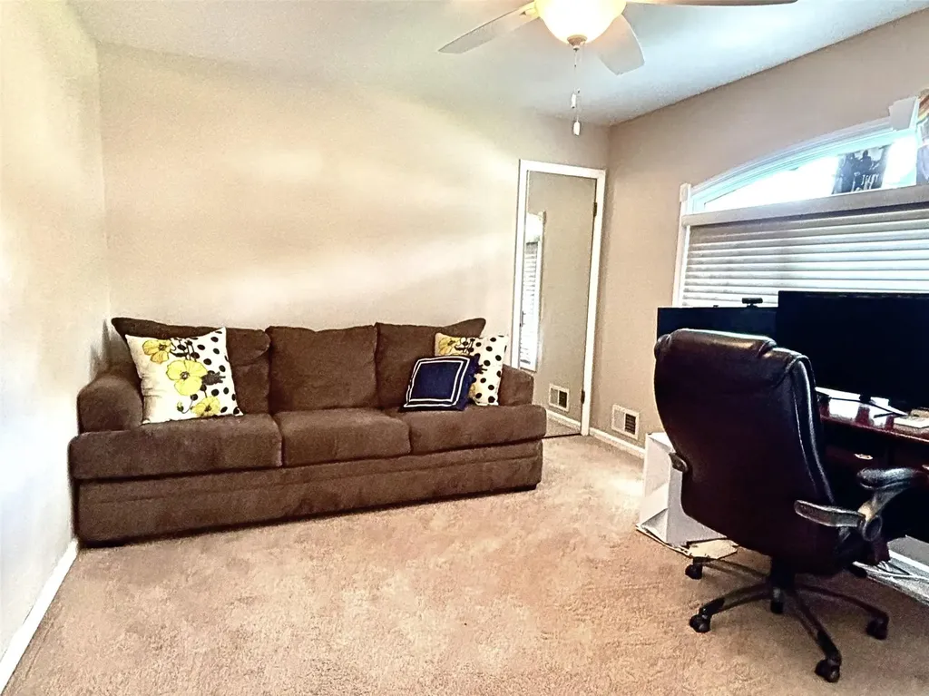 18 Adele Road West Nyack NY 10994