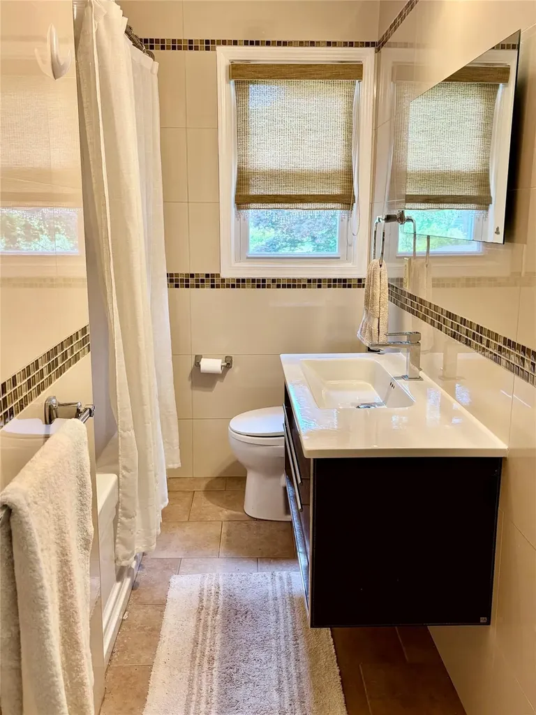 18 Adele Road West Nyack NY 10994