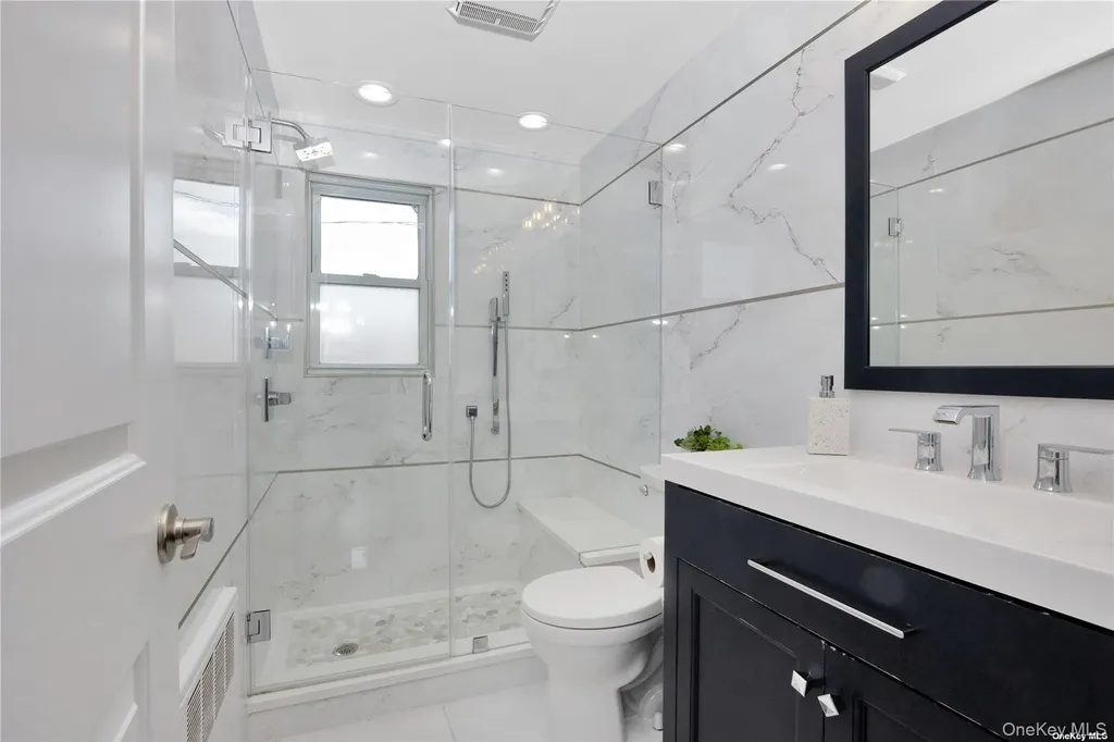 81 Barnes Street Long Beach NY 11561