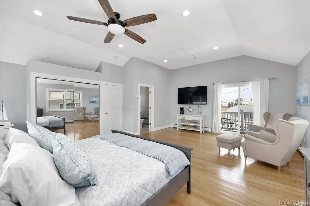 81 Barnes Street Long Beach NY 11561