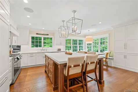 18 Matinecock Farms Road Glen Cove NY 11542
