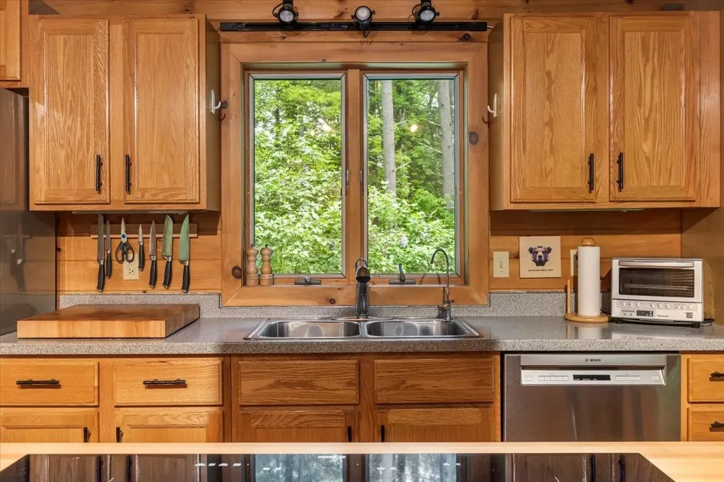 40 Old Travis Road Catskill NY 12414