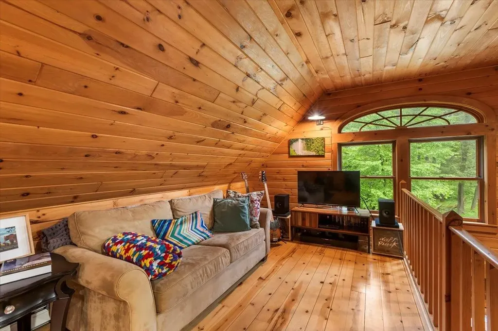 40 Old Travis Road Catskill NY 12414