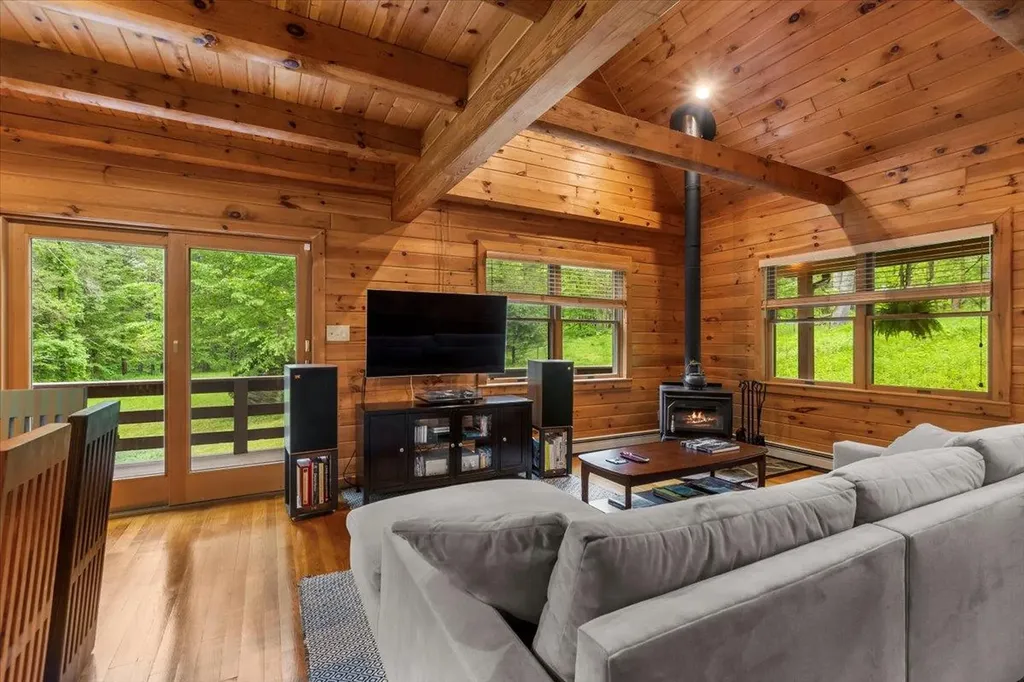 40 Old Travis Road Catskill NY 12414