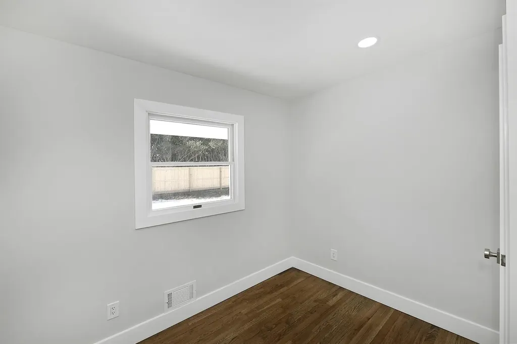 78 Hedgerow Lane Commack NY 11725