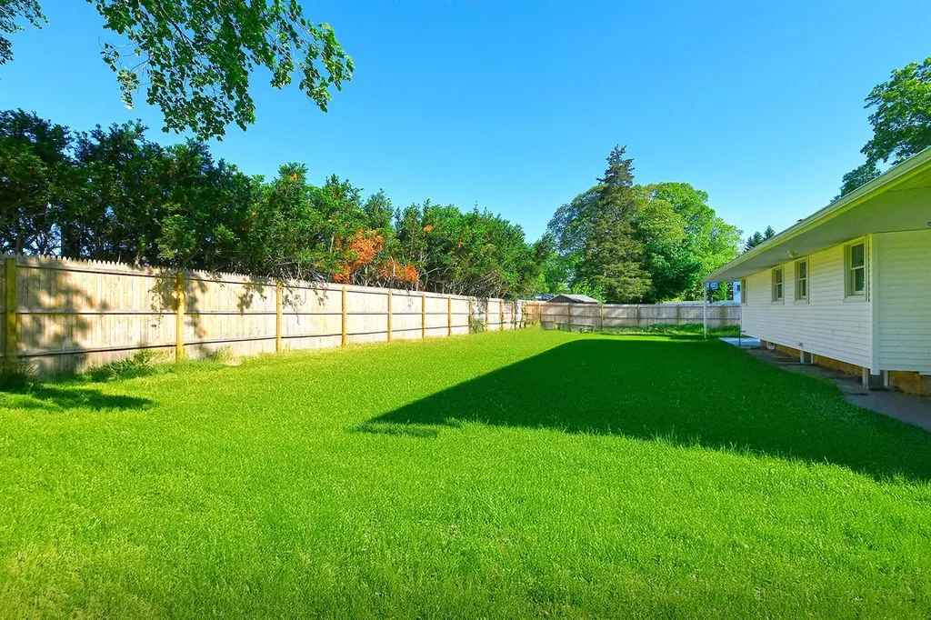 78 Hedgerow Lane Commack NY 11725